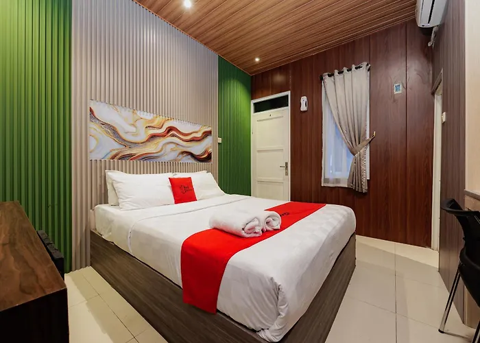 RedDoorz near Exit Toll Bogor Hotel